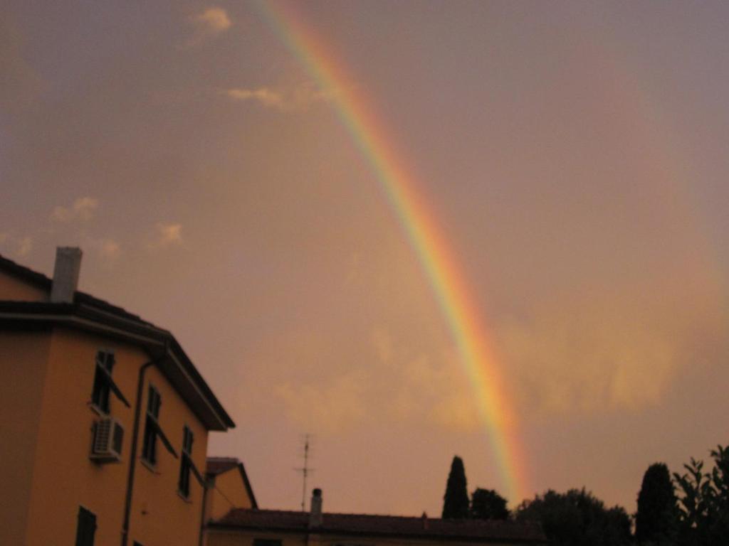 B&B Al Calcandola Sarzana Bagian luar foto
