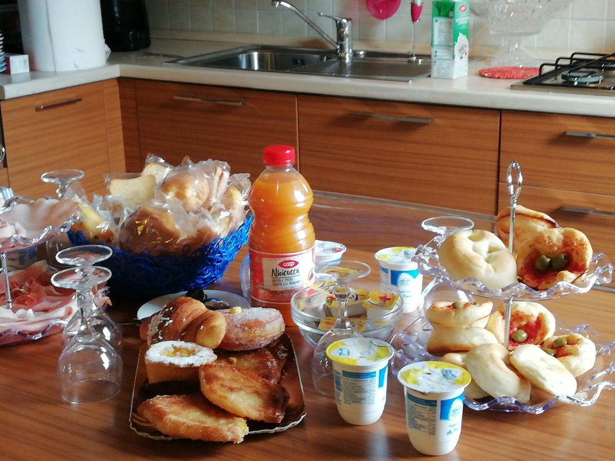 B&B Al Calcandola Sarzana Bagian luar foto